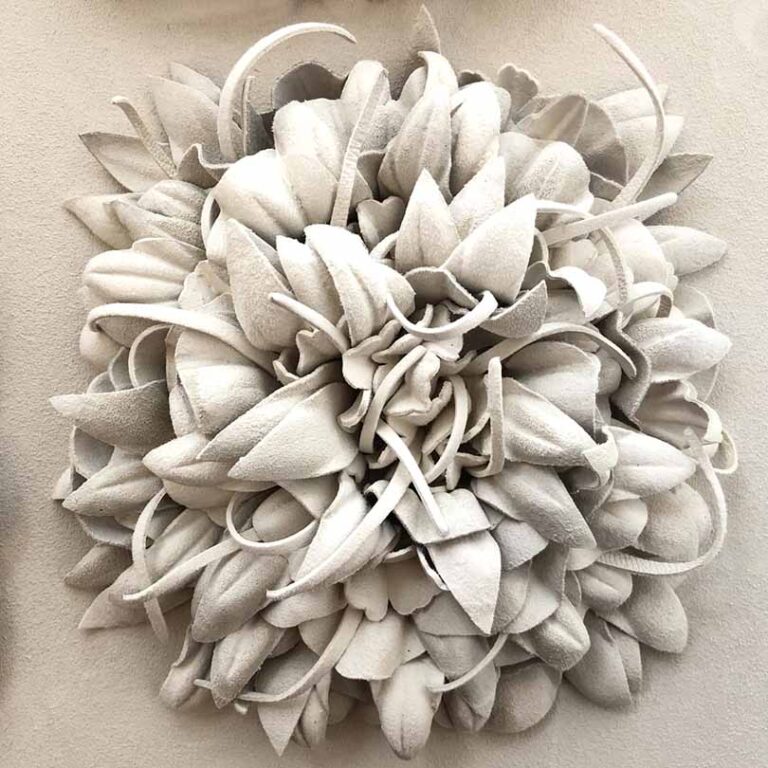 creazione in pelle linea ellebi